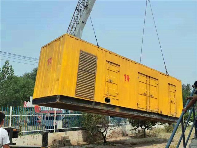 西宁300KW柴油发电机组油耗是多少?
